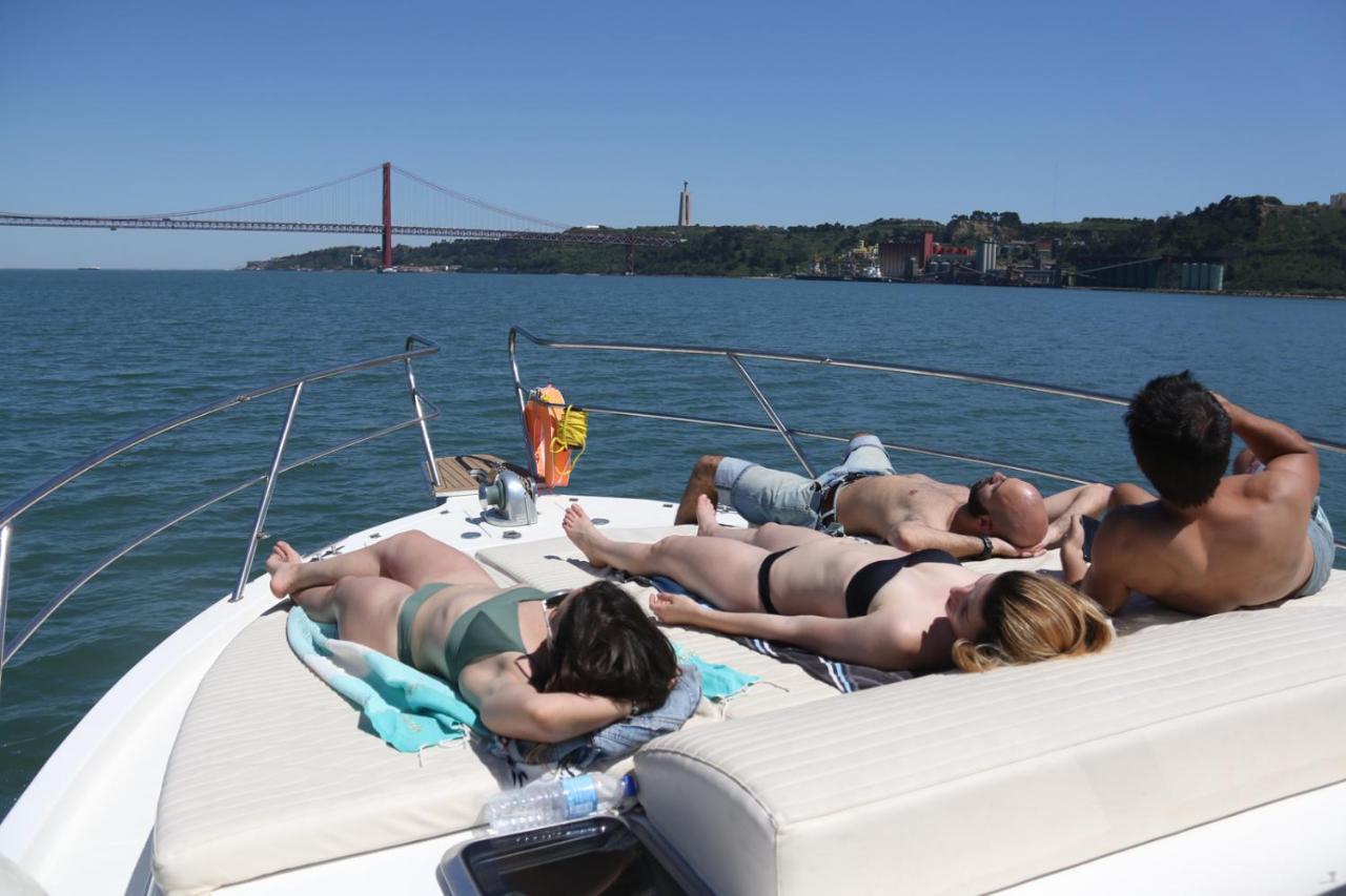 Private Yacht, We Love Our Guests Lisboa Ngoại thất bức ảnh